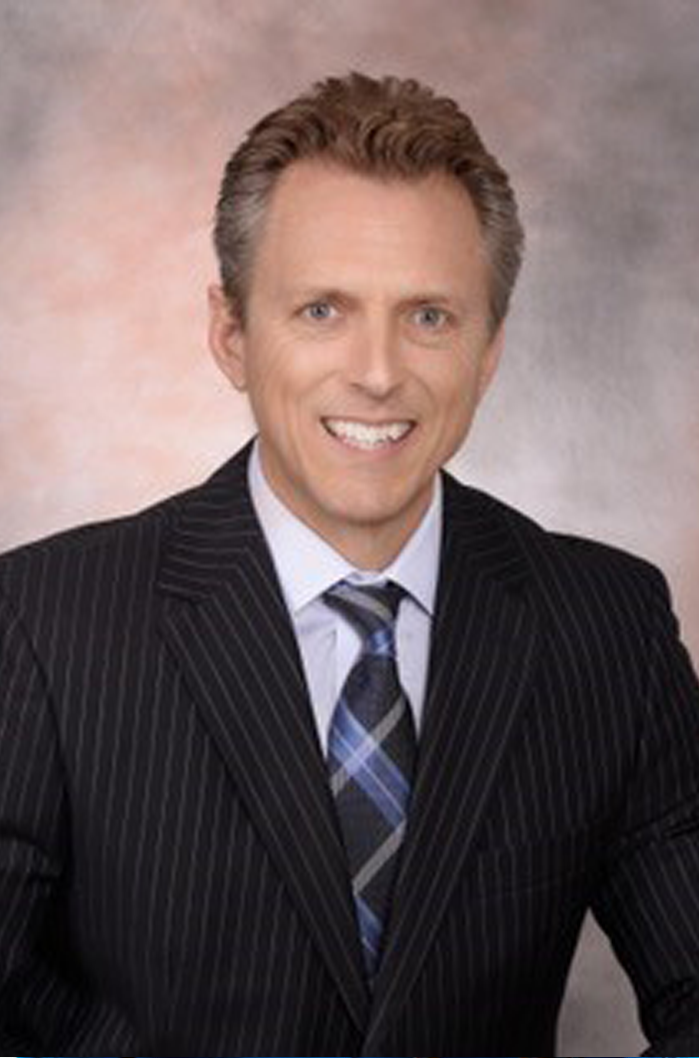 Dennis Hueman headshot